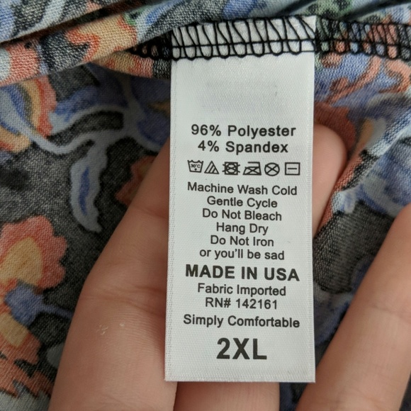 LuLaRoe Gigi shirt - Picture 5 of 5